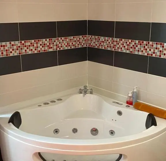 キングサイズベッドのスタンダードルーム, Chambres D Hôtes Au Coin Du Spa