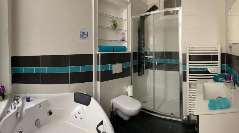 Номер Deluxe с Гидромассажем, Chambres D Hôtes Au Coin Du Spa