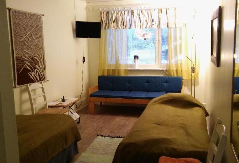 חדר סטנדרט יחיד, Matkustajakoti Kuutamo Guesthouse