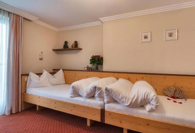 اتاق خانوادگی, Ehrenreich