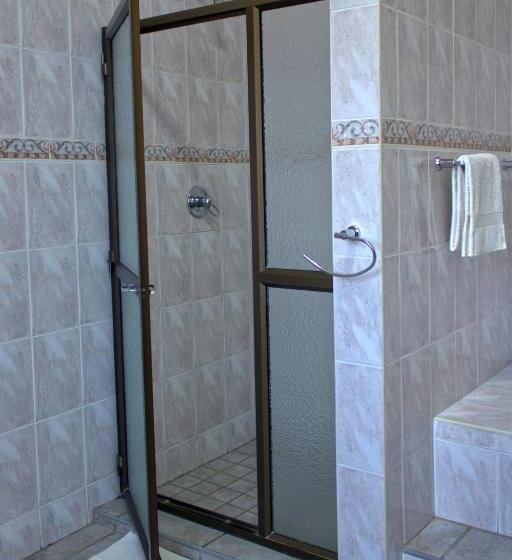 اتاق استاندارد با چشم‌انداز کوهستان, Unique Bed And Breakfast