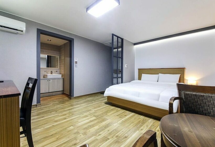 デラックスルーム, Gyeongpodae The Hotel Business