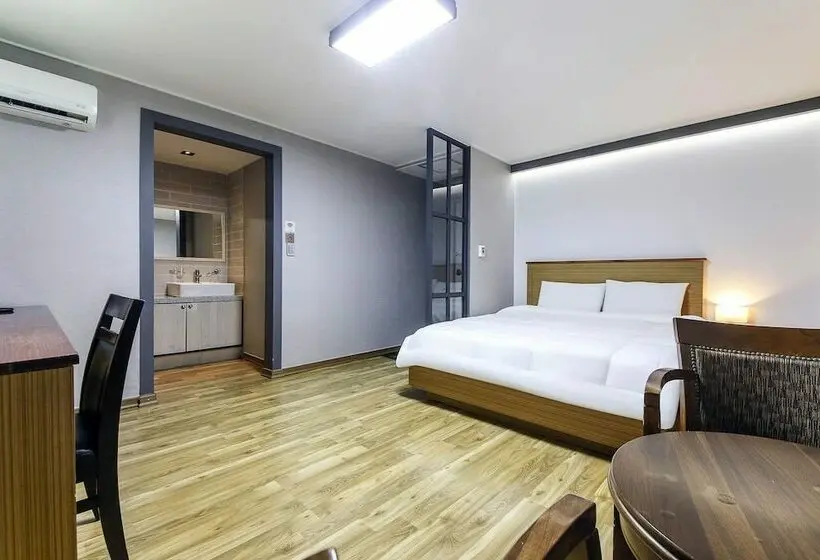 اتاق لوکس, Gyeongpodae The Hotel Business
