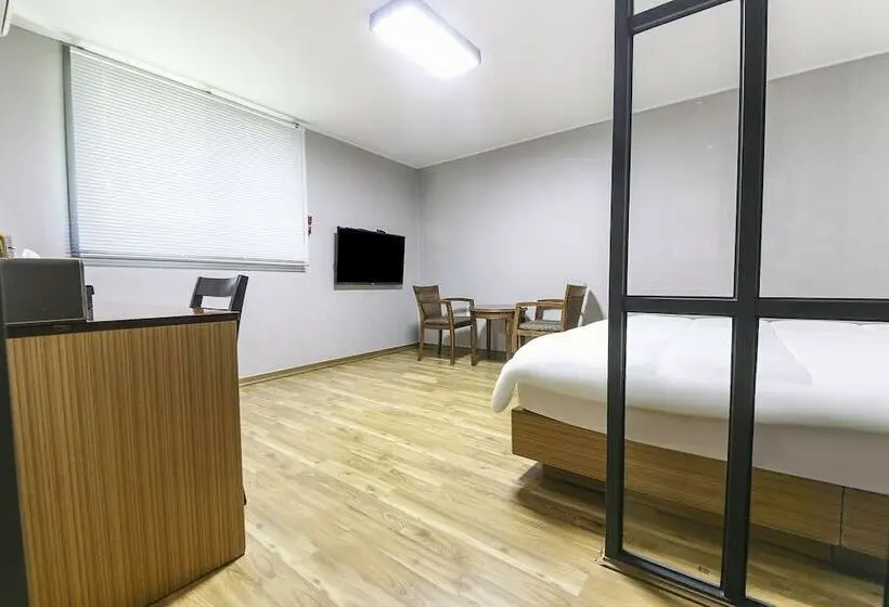 اتاق لوکس, Gyeongpodae The Hotel Business