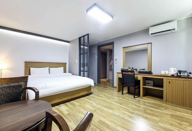 デラックスルーム, Gyeongpodae The Hotel Business