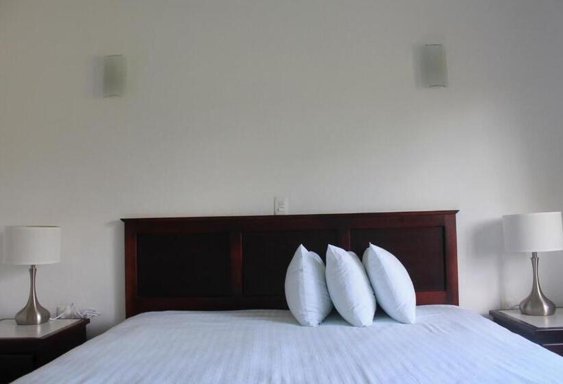 اتاق لوکس با تخت بزرگ, Real Primaveras Campestre