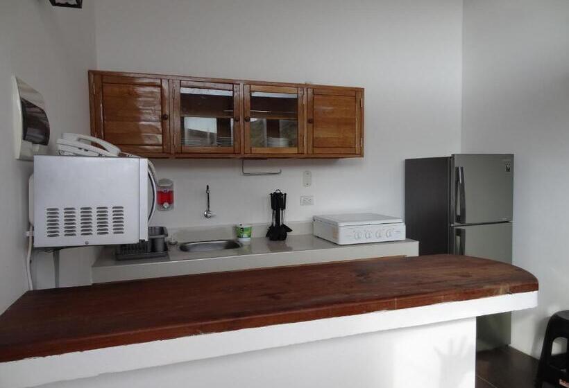 بانگلوی استاندارد 2 خوابه, Akas Hotel Apartamentos