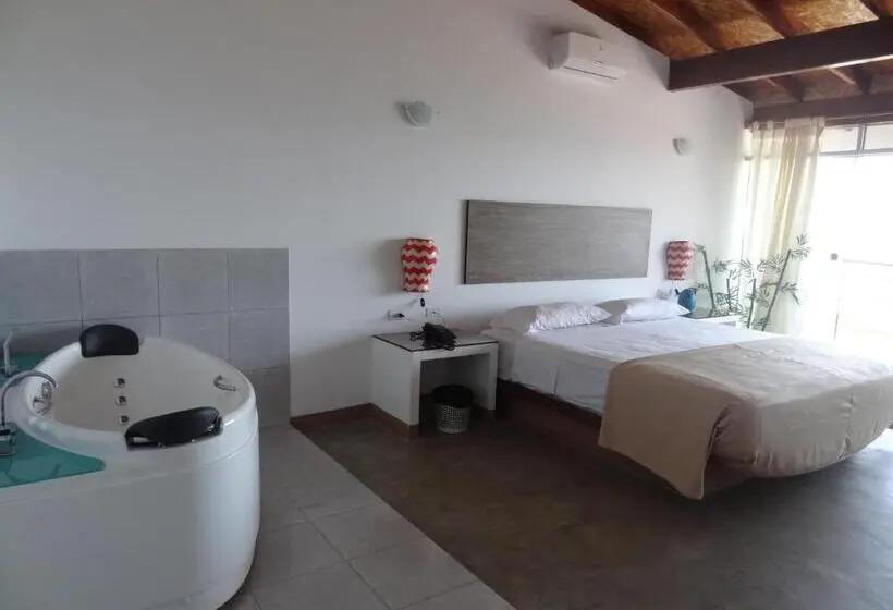バスタブ付きスタンダードルーム, Akas Hotel Apartamentos