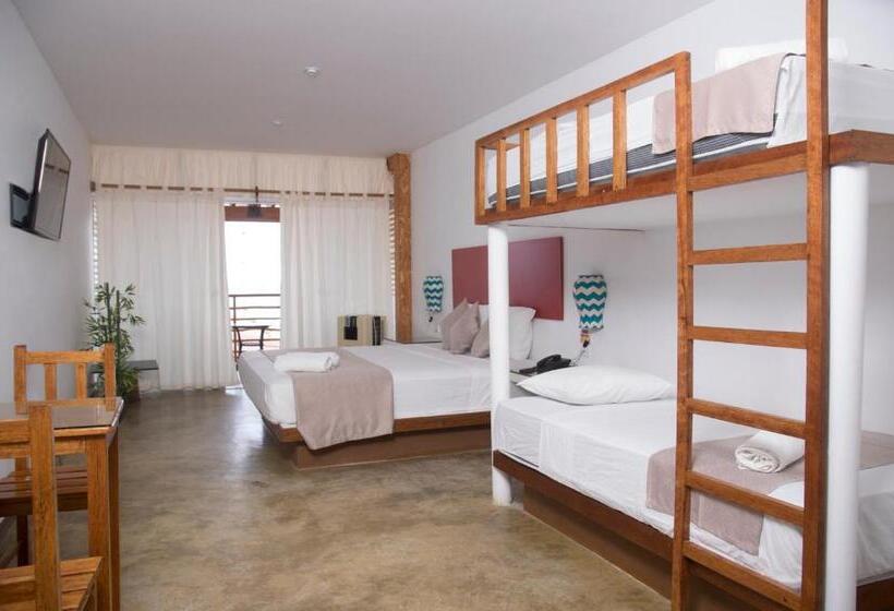 اتاق خانوادگی با چشمانداز دریا, Akas Hotel Apartamentos