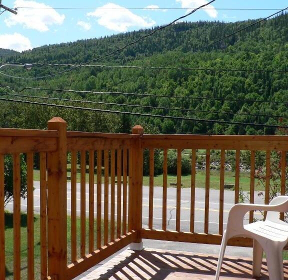 חדר סטנדרט עם מרפסת, B&b Les Deux Pignons