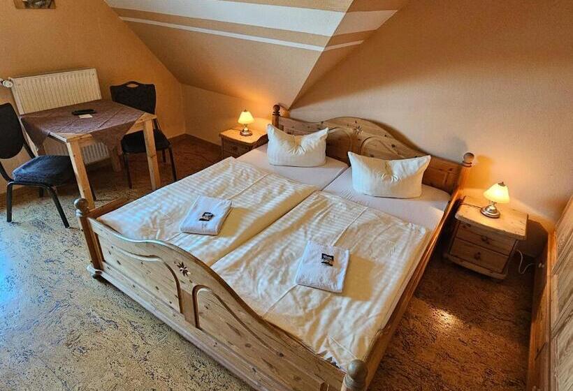 Семейный Номер, Gästehaus Grunewald Bed & Breakfast