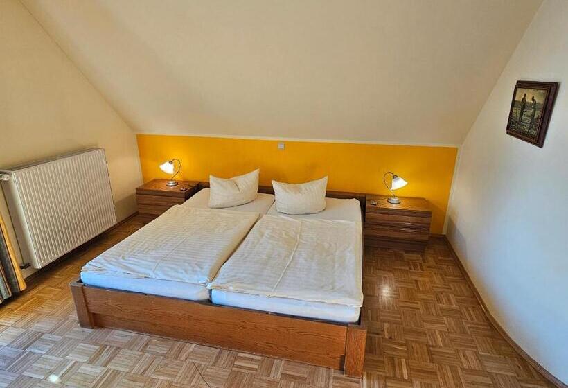Номер Стандарт, Gästehaus Grunewald Bed & Breakfast