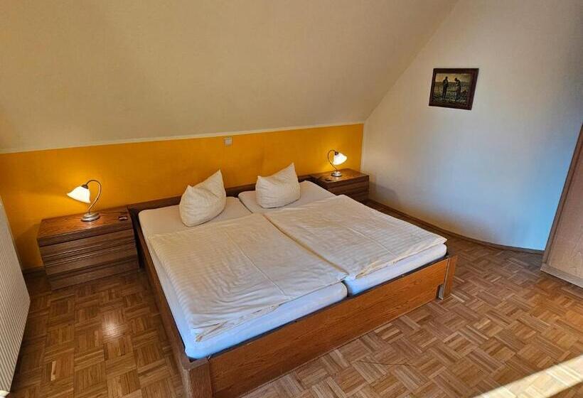 Номер Стандарт, Gästehaus Grunewald Bed & Breakfast