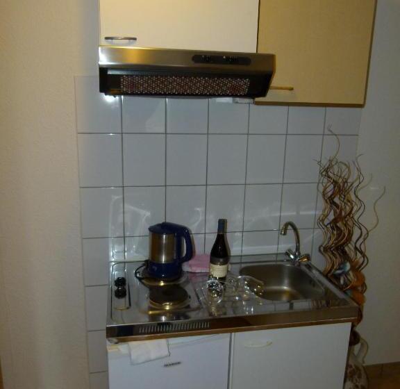 Семейный Номер, Gästehaus Grunewald Bed & Breakfast