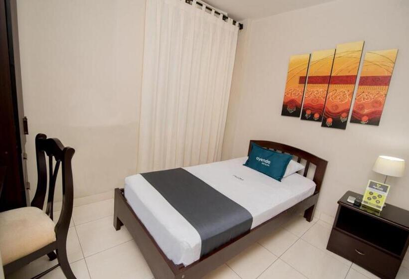 标准单人间, Casa Real