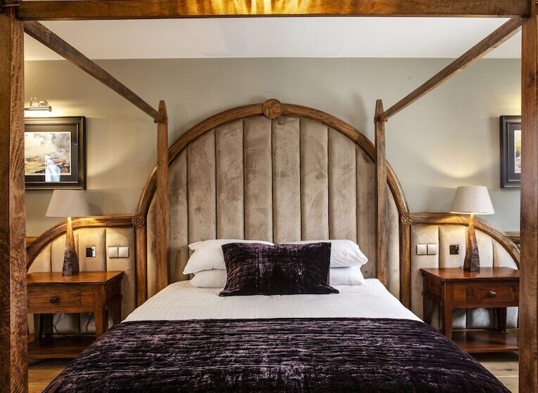 Номер Deluxe, Black Horse Beamish