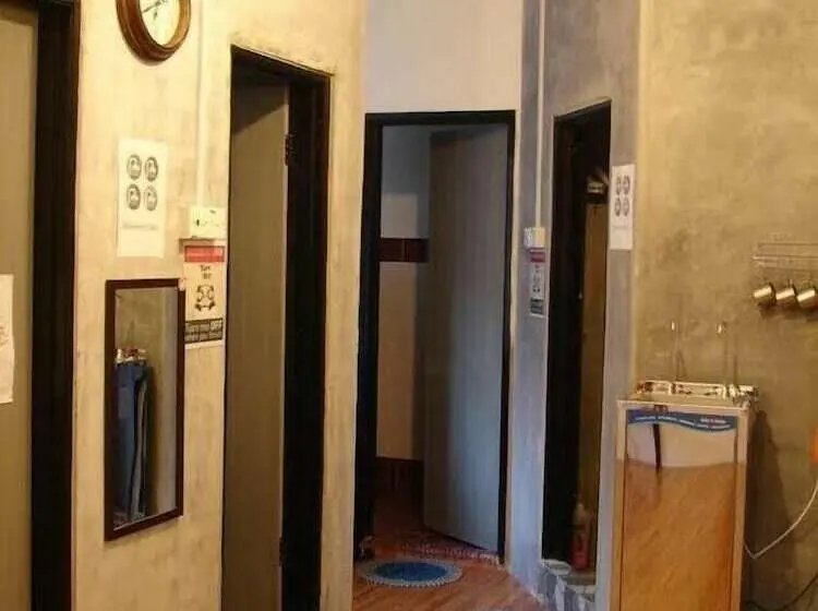 اتاق استاندارد یک نفره, The Bodhi Lodge   Hostel