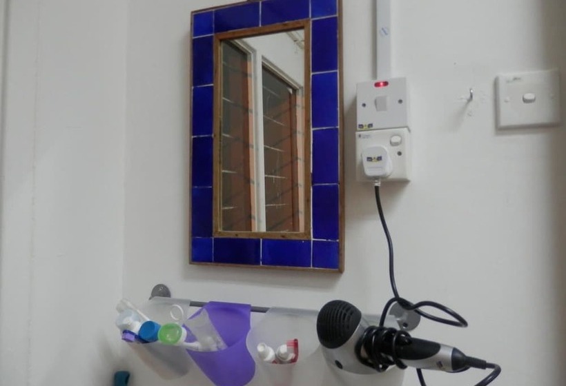 تختخواب در اتاق مشترک, The Bodhi Lodge   Hostel