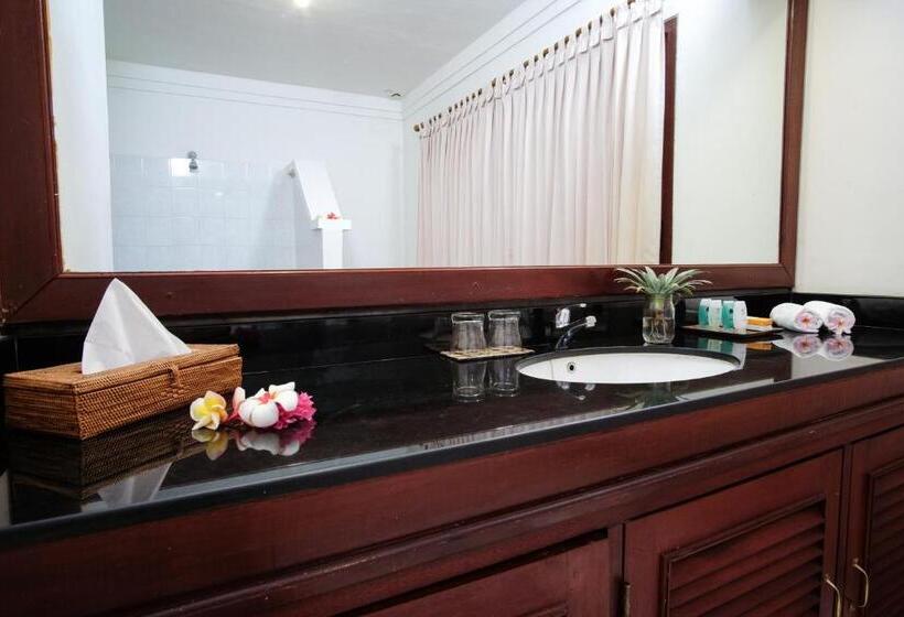 غرفة ديلوكس مطلّة علي البحر, Villa Unggul