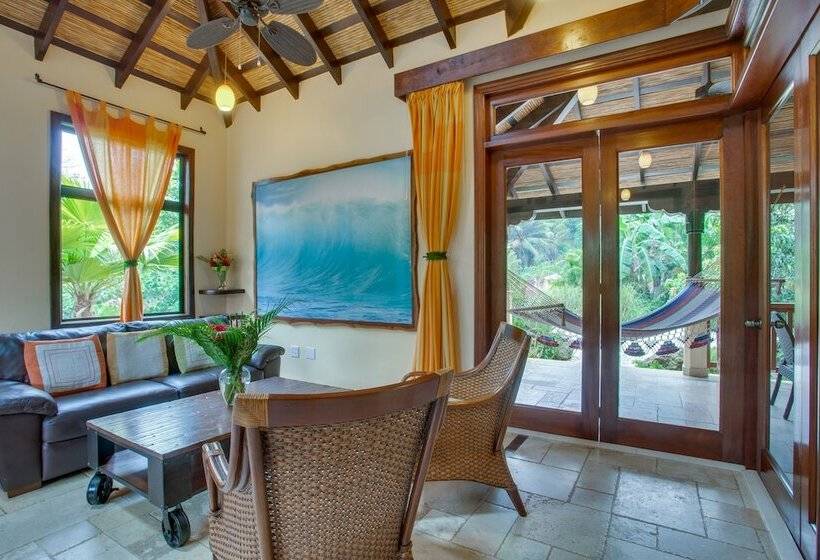 スタンダードルーム, Sleeping Giant Rainforest Lodge