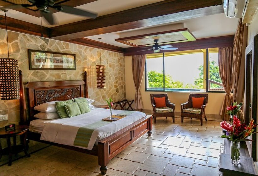 マウンテンビュースイート, Sleeping Giant Rainforest Lodge