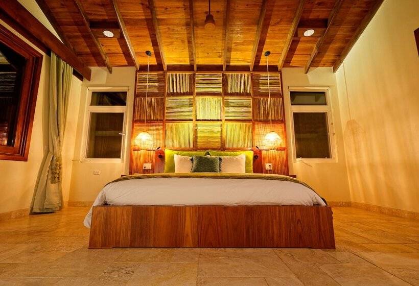 リバービュースイート, Sleeping Giant Rainforest Lodge