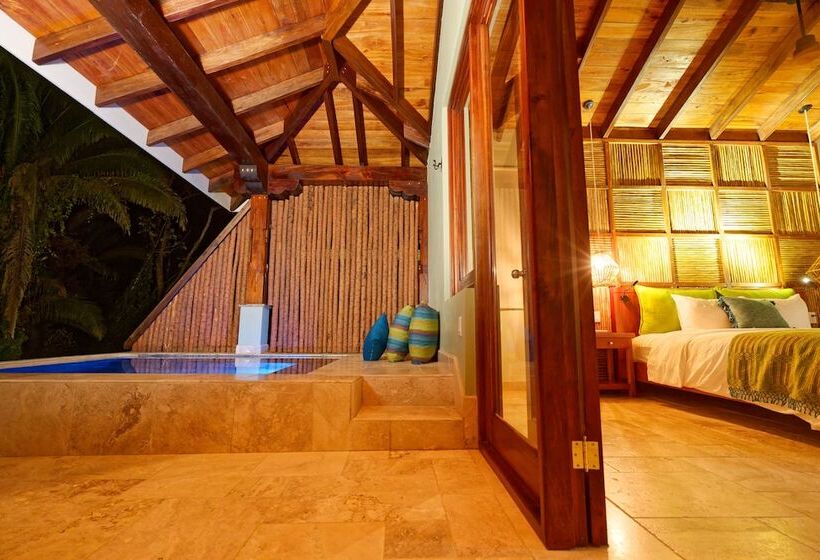 リバービュースイート, Sleeping Giant Rainforest Lodge