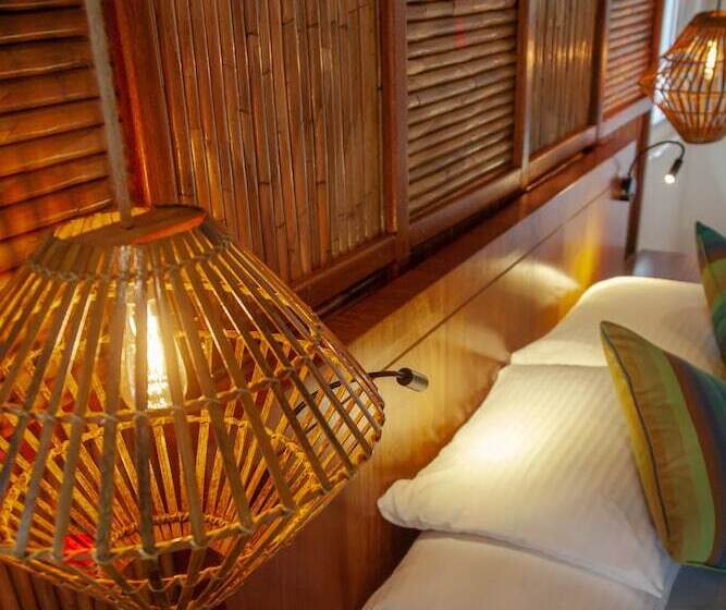 リバービュースイート, Sleeping Giant Rainforest Lodge