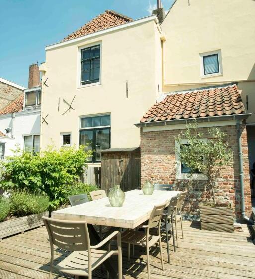 غرفة قياسية, Logement 't Oude Bierhuys