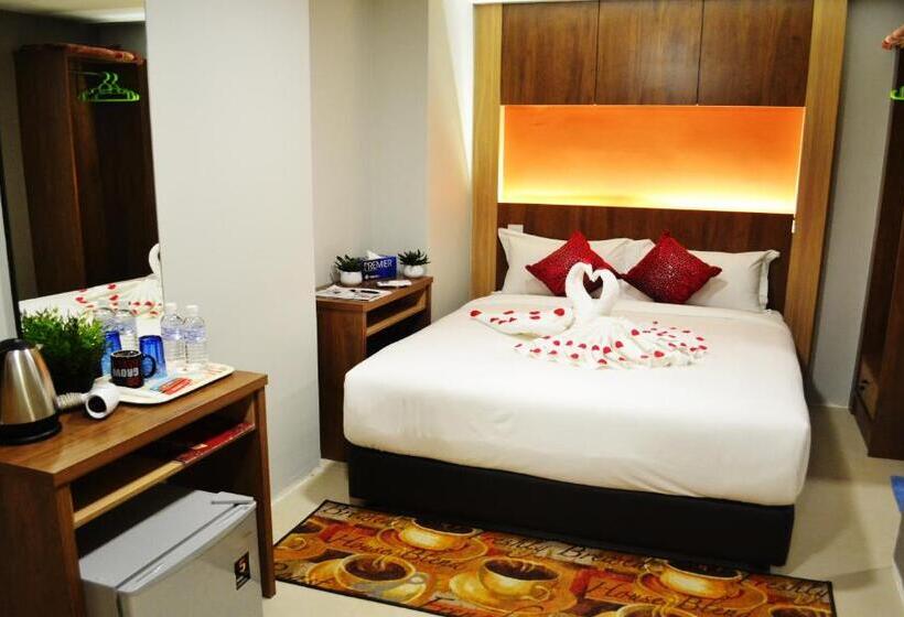 اتاق لوکس با تخت دو نفره بزرگ, City Central