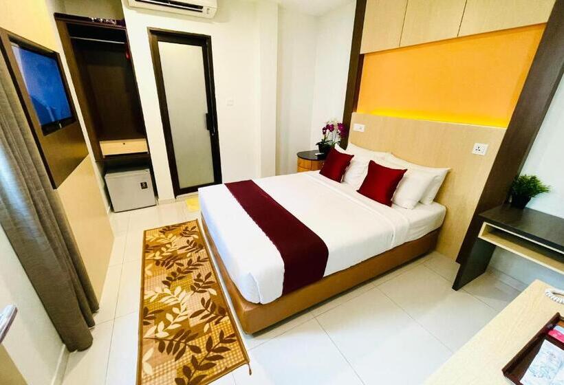 اتاق لوکس با تخت دو نفره بزرگ, City Central