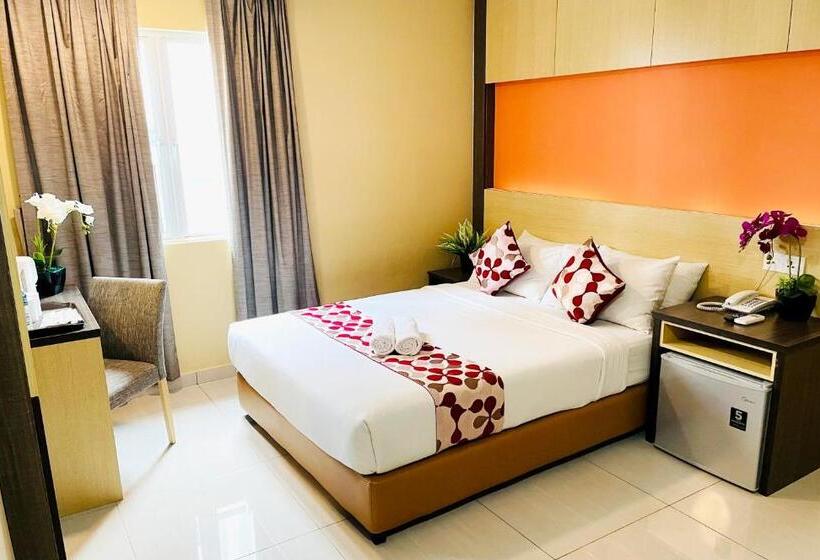 اتاق لوکس با تخت دو نفره بزرگ, City Central