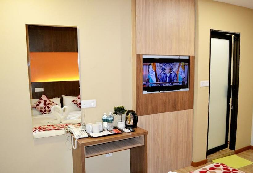 اتاق لوکس سه تخته, City Central