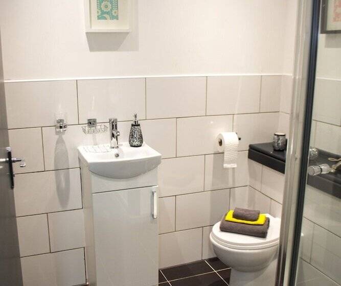Номер Economy, Trivelles Regency, Nottingham