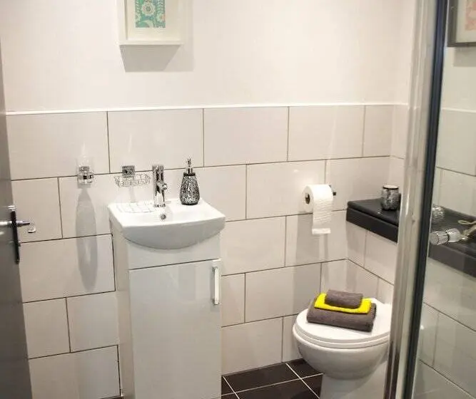 اتاق اکونومی, Trivelles Regency, Nottingham