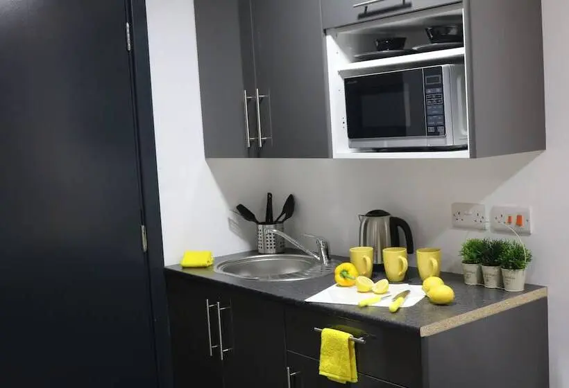 اتاق اکونومی, Trivelles Regency, Nottingham