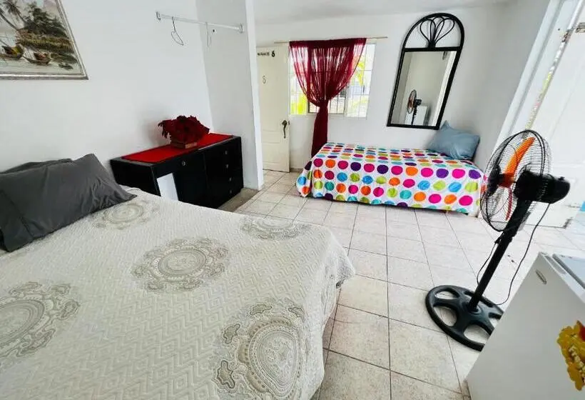 اتاق خانوادگی با سرویس بهداشتی مشترک, Villa Antonia 16