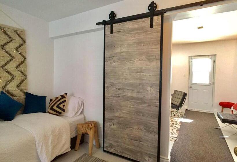 标准工作室, L Hotel Particulier Griffintown