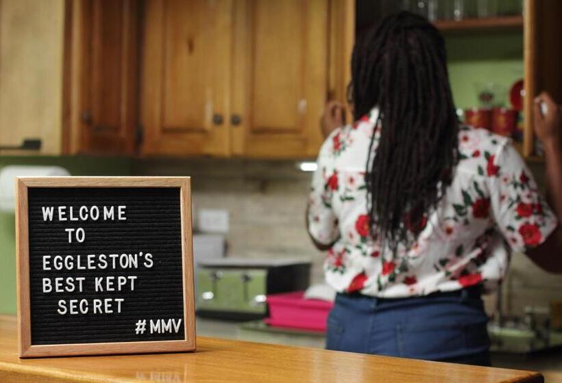 اتاق استاندارد با چشمانداز کوهستان, Matthew S Miracle View