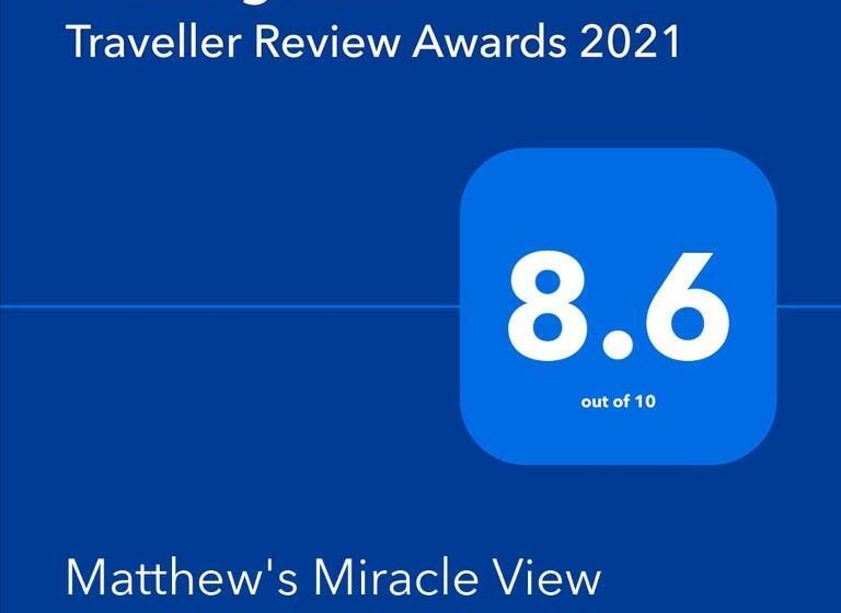 اتاق استاندارد با چشمانداز کوهستان, Matthew S Miracle View