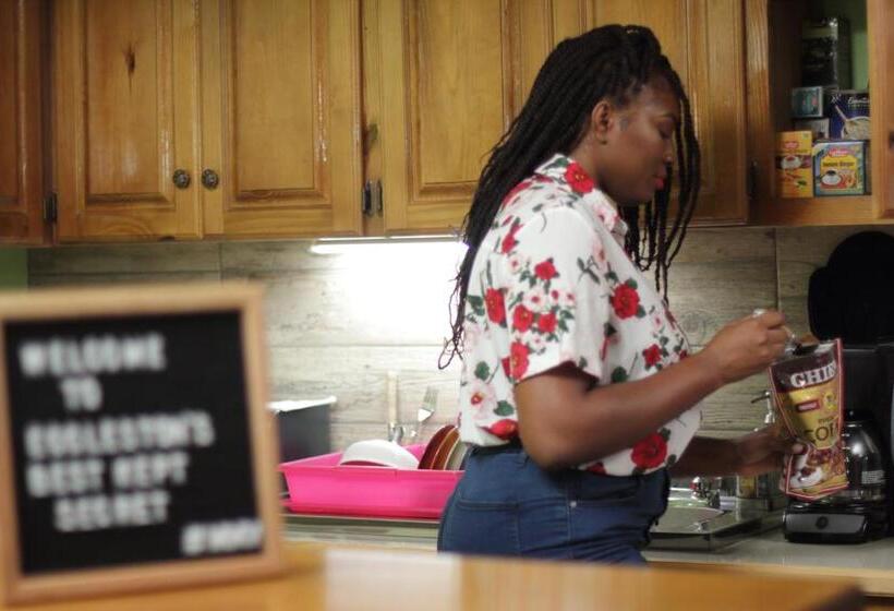 اتاق استاندارد, Matthew S Miracle View