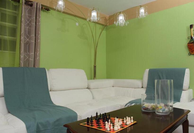 اتاق استاندارد با بالکن و چشمانداز دریا, Matthew S Miracle View