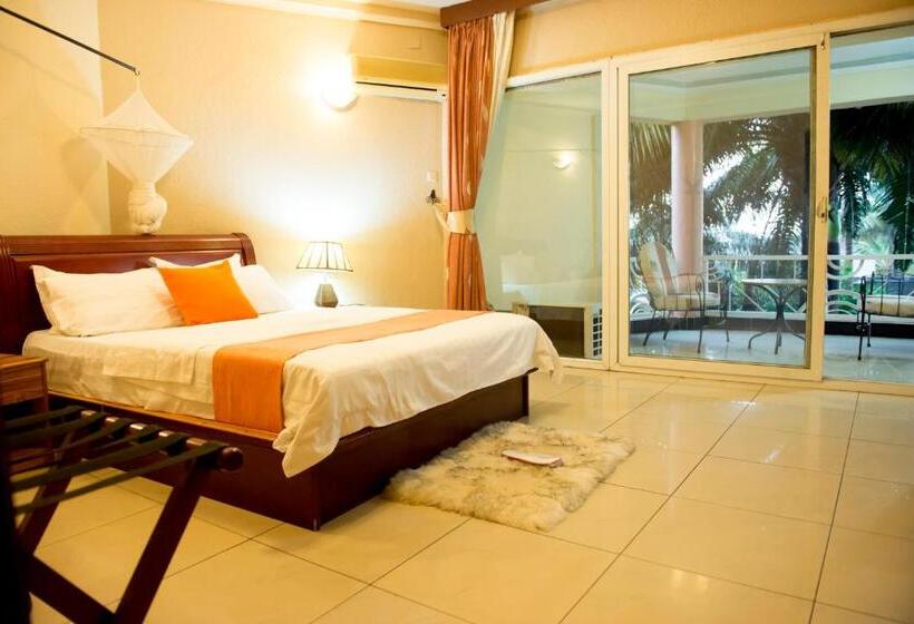 اتاق استاندارد با چشمانداز استخر, Safari Gate