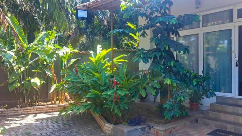 اتاق استاندارد, Safari Gate