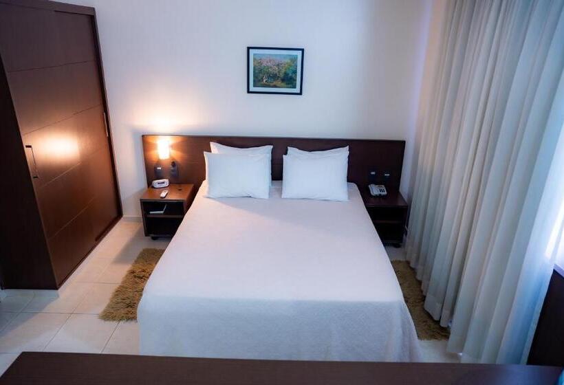 スタンダードトリプルルーム, Santos Dumont