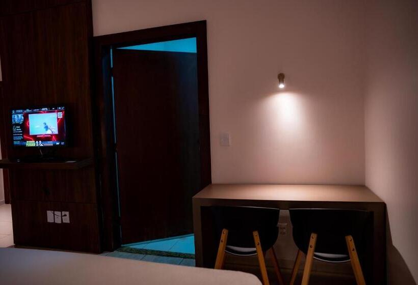 デラックストリプルルーム, Santos Dumont