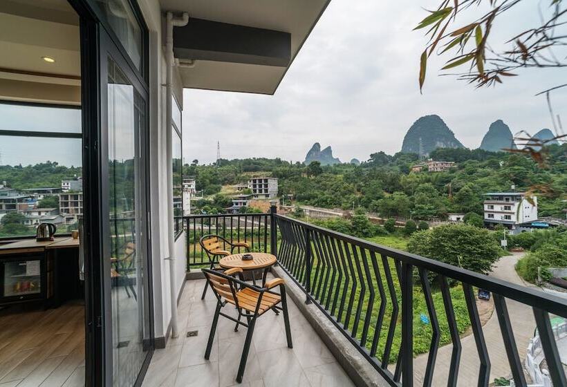 Люкс, The Bamboo Leaf Yangshuo