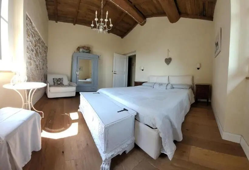 Standard room with outdoor bath, B&b L'usignolo
