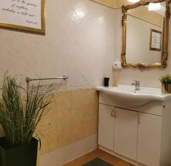 اتاق استاندارد چهار تخته, 109 Suites Roma