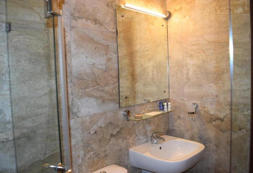 Pokój Ekonomiczny, Cirute Talwatte, Kandy